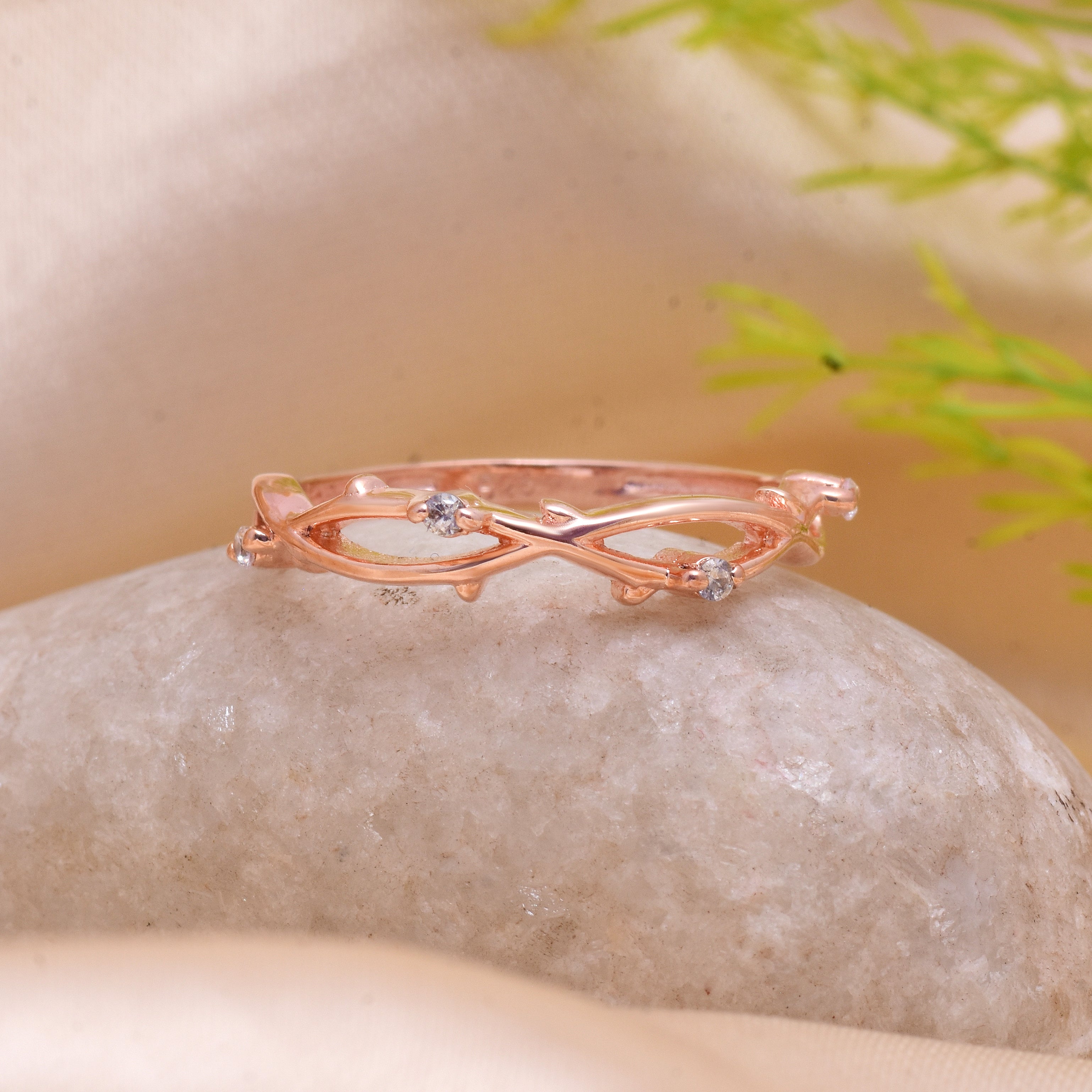 Rose gold floral Ring